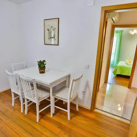 Apartment Mato *