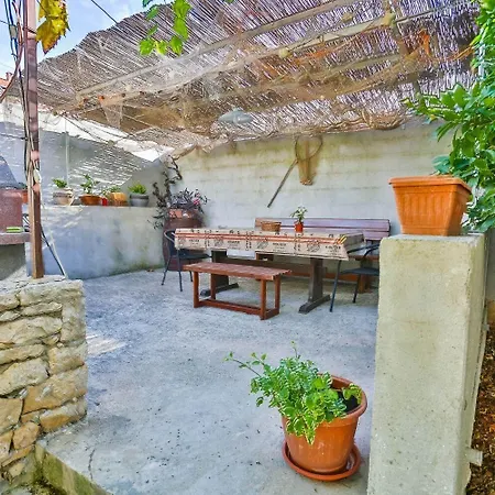 Διαμέρισμα Lenka Mato *