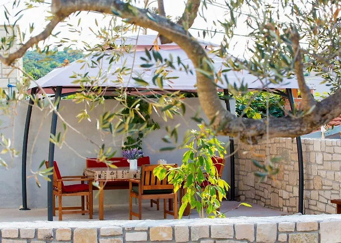 Lenka Mato * Sutivan