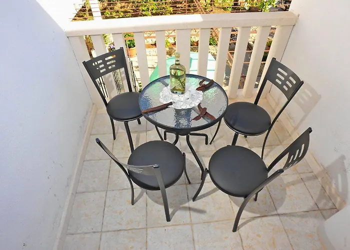 Lenka Mato * Sutivan