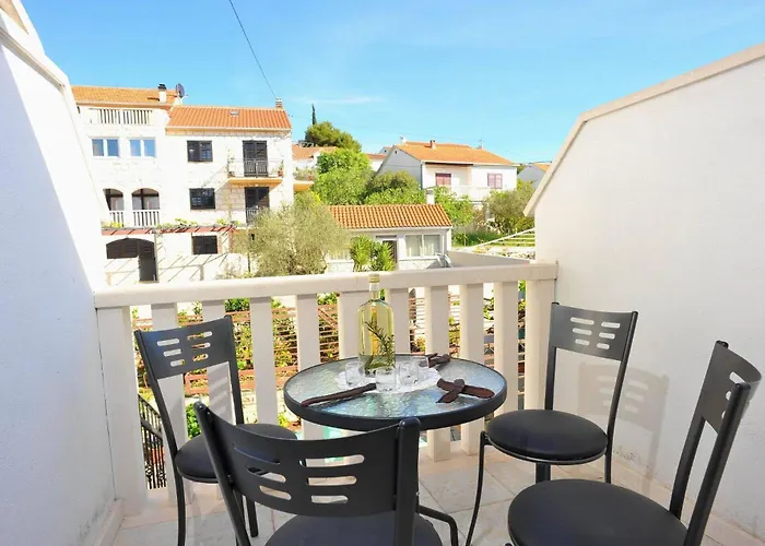 Lenka Mato * Sutivan