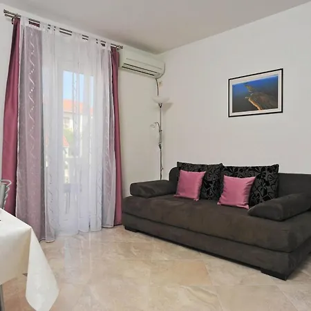 Apartamento Lenka Mato Sutivan